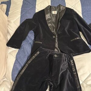 Boys black velvet suit set